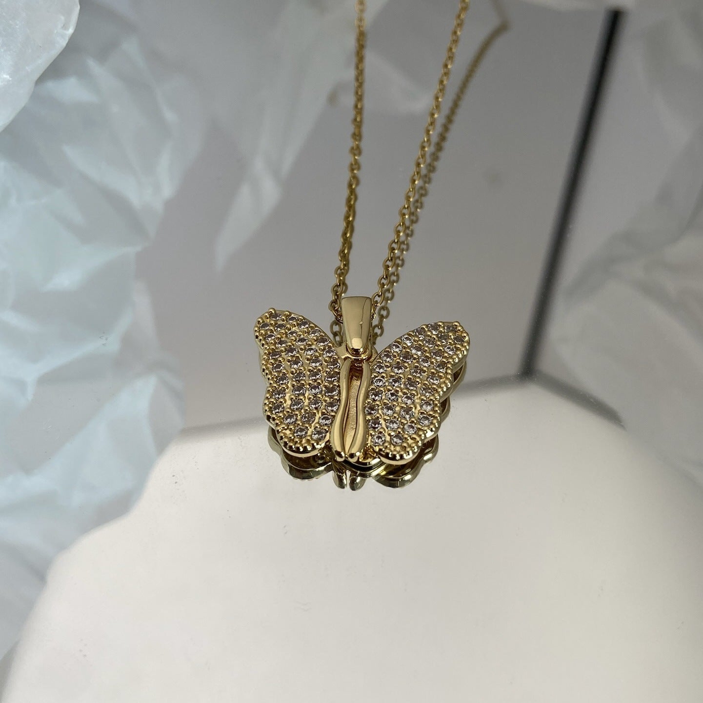 Fashion Jewelry Butterfly Necklace Female Pendant Titanium Steel Clavicle Chain